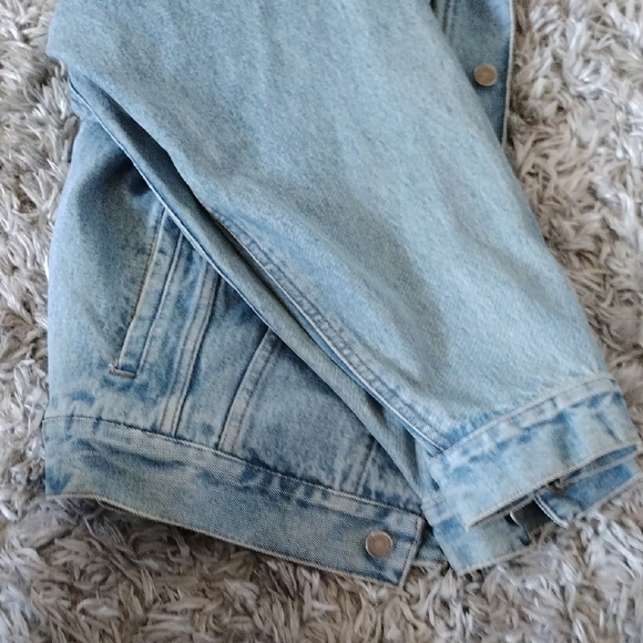 Vintage Denim Jacket with Medal Accents - Picture 8 of 8